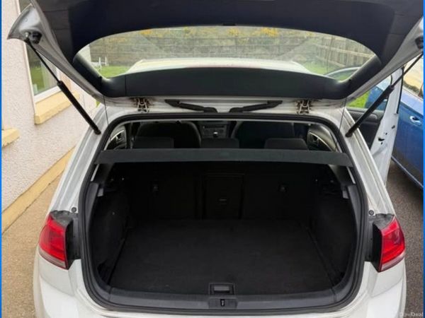 Volkswagen Golf Hatchback, Diesel, 2013, White