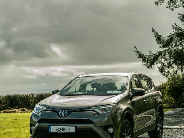 Toyota RAV4 SUV, Diesel, 2016, Bronze