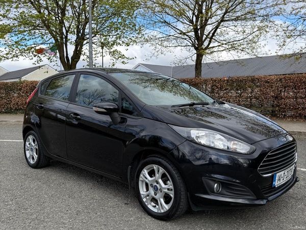 Ford Fiesta Hatchback, Petrol, 2014, Black