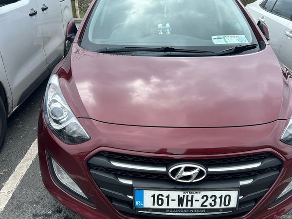Hyundai i30 Hatchback, Diesel, 2016, Red
