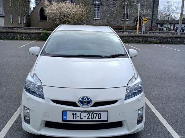 Toyota Prius Hatchback, Petrol Hybrid, 2011, White