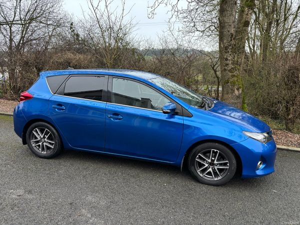 Toyota Auris Hatchback, Diesel, 2015, Blue