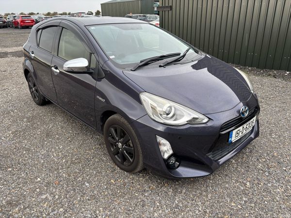 Toyota Aqua Hatchback, Petrol Hybrid, 2015, Blue
