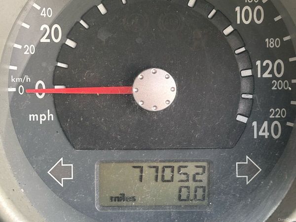 Volkswagen Polo Hatchback, Petrol, 2000, Silver