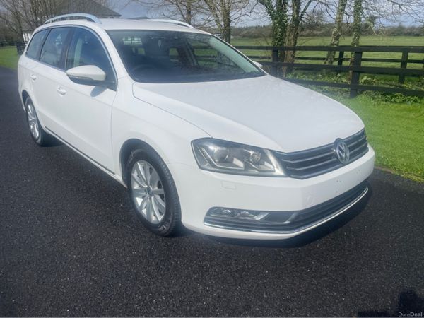 Volkswagen Passat Estate, Petrol, 2014, White