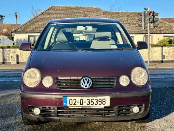Volkswagen Polo Hatchback, Petrol, 2002, Red