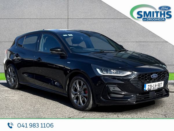 Ford Focus Hatchback, Petrol Hybrid, 2023, Black