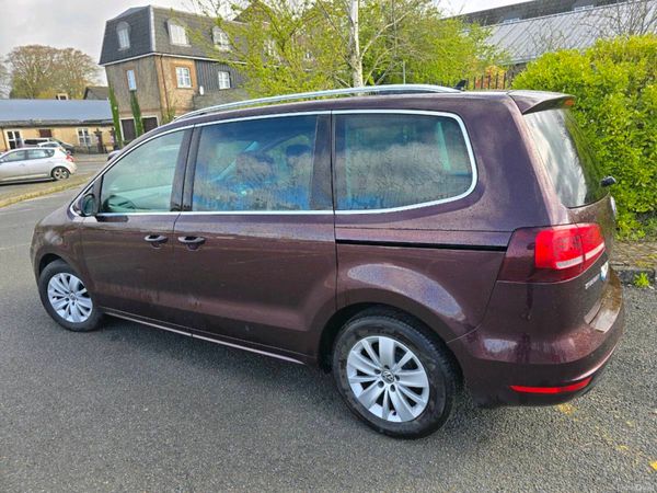 Volkswagen Sharan MPV, Diesel, 2016, Red