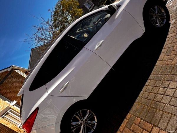 Hyundai ix35 SUV, Diesel, 2014, White