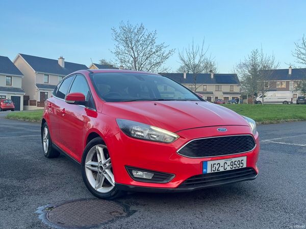 Ford Focus Hatchback, Diesel, 2015, Red