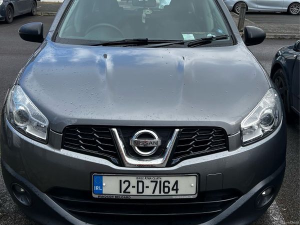 Nissan Qashqai Hatchback, Diesel, 2012, Grey