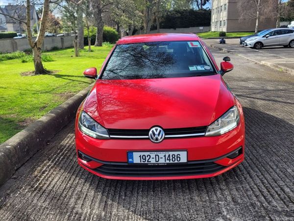 Volkswagen Golf Estate, Petrol, 2019, Red