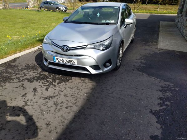Toyota Avensis Saloon, Diesel, 2015, Silver