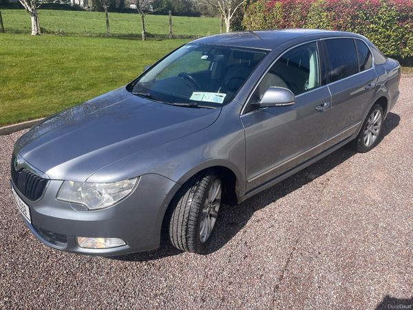 Skoda Superb Saloon, Diesel, 2012, Grey