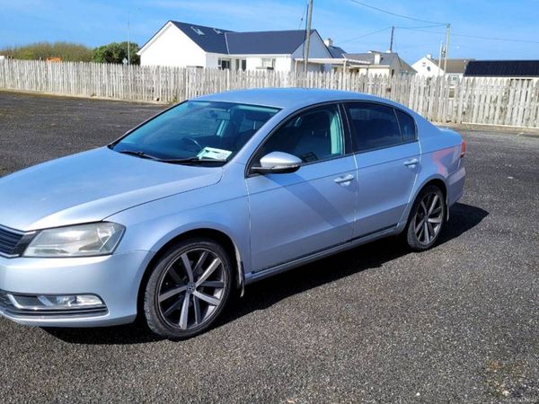 Volkswagen Passat Saloon, Diesel, 2014, Silver