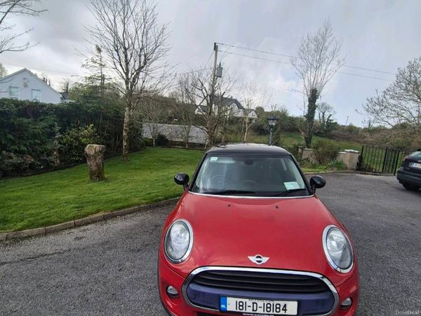Mini Cooper Hatchback, Petrol, 2018, Red
