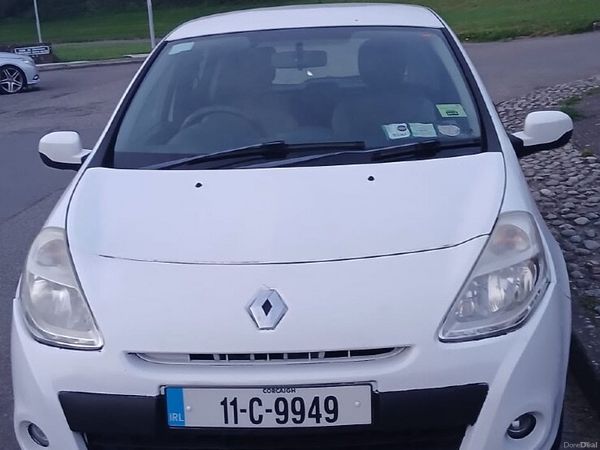 Renault Clio Hatchback, Ethanol Petrol, 2011, White