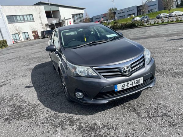 Toyota Avensis Saloon, Diesel, 2015, Grey