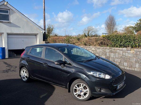 Ford Fiesta Hatchback, Petrol, 2014, Black