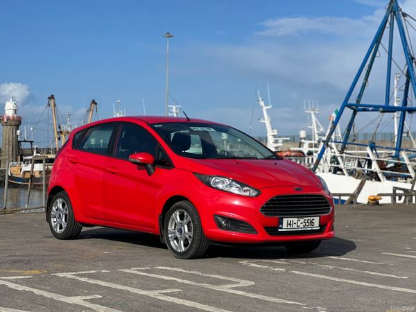 Ford Fiesta Hatchback, Diesel, 2014, Red