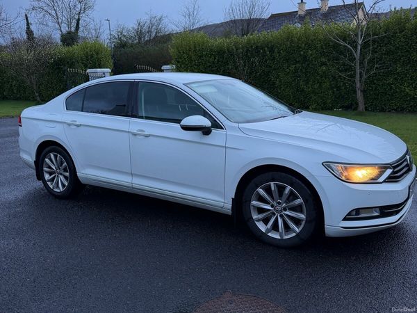 Volkswagen Passat Saloon, Diesel, 2015, White