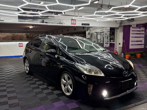 Toyota Prius Saloon, Petrol Hybrid, 2012, Black