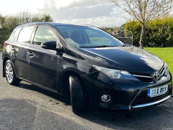 Toyota Auris Hatchback, Diesel, 2014, Black