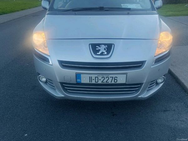 Peugeot 5008 MPV, Diesel, 2011, Grey