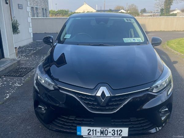 Renault Clio Hatchback, Petrol, 2021, Black