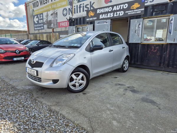 Toyota Yaris Hatchback, Petrol, 2007, Silver