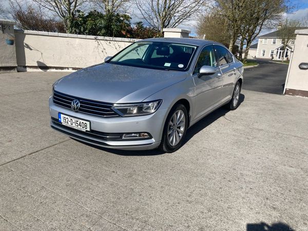 Volkswagen Passat Saloon, Diesel, 2019, Grey