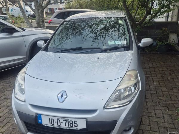 Renault Clio Hatchback, Ethanol Petrol, 2010, Silver