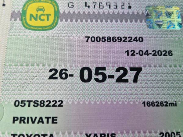 Toyota Yaris Hatchback, Petrol, 2005, Silver