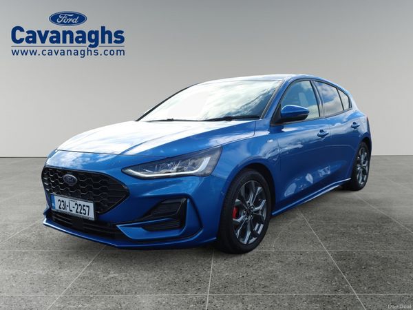 Ford Focus Hatchback, Petrol, 2023, Blue