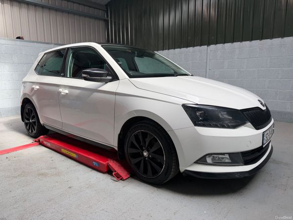 Skoda Fabia Hatchback, Petrol, 2015, White