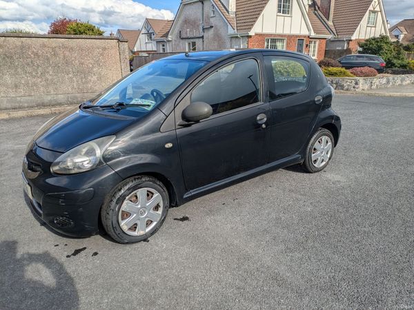 Toyota Aygo Hatchback, Petrol, 2011, Black