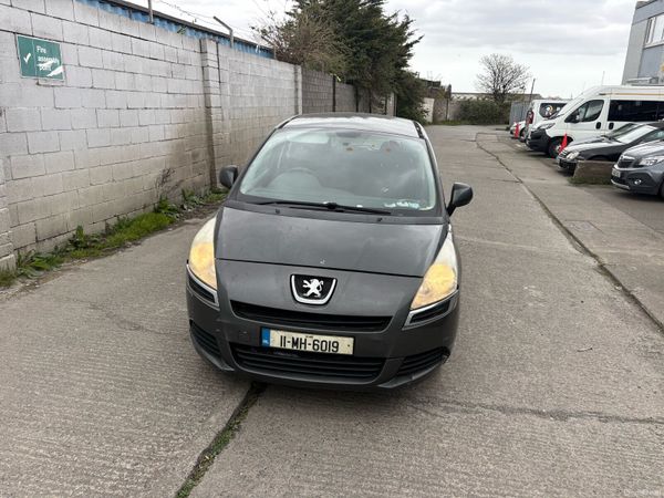 Peugeot 5008 MPV, Diesel, 2011, Grey