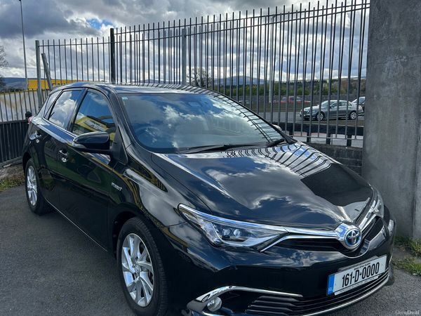 Toyota Auris Hatchback, Petrol Hybrid, 2016, Black