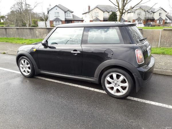 Mini Cooper Hatchback, Diesel, 2010, Black