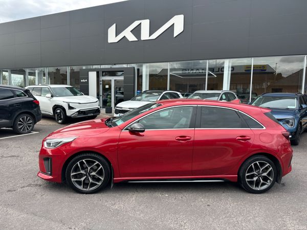 Kia Ceed Hatchback, Diesel, 2019, Red