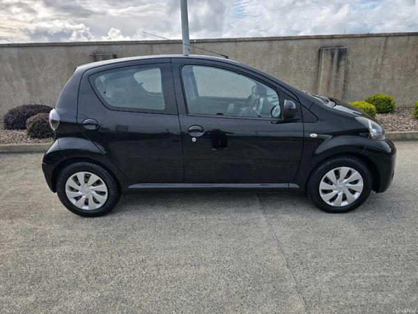 Toyota Aygo Hatchback, Petrol, 2012, Black