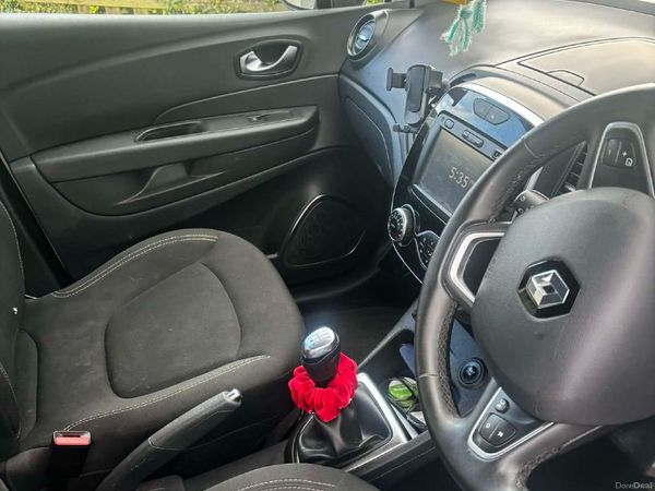 Renault Captur Hatchback, Diesel, 2019, White