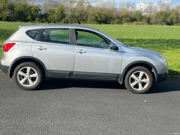 Nissan Qashqai SUV, Petrol, 2010, Silver