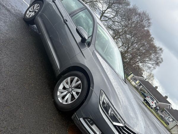 Volkswagen Passat Saloon, Diesel, 2015, Grey