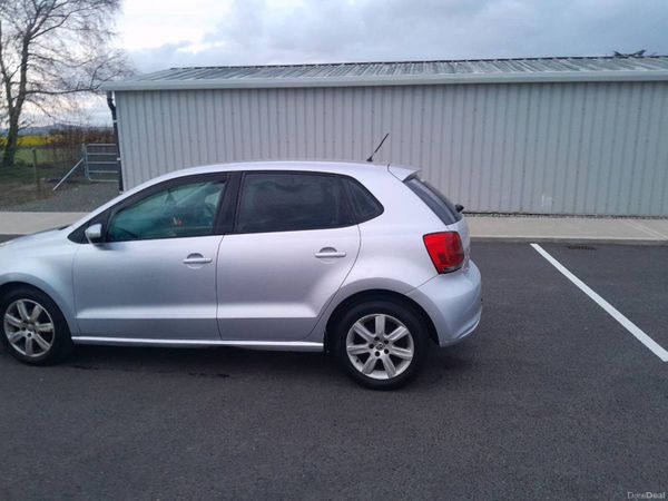 Volkswagen Polo Hatchback, Petrol, 2010, Silver