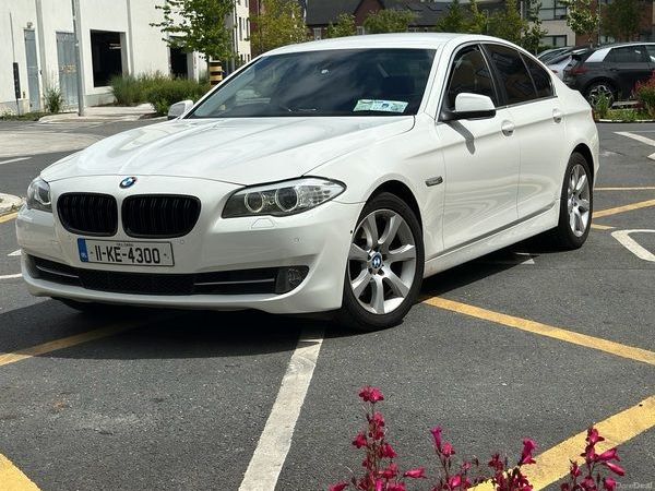 BMW 5-Series Saloon, Diesel, 2011, White