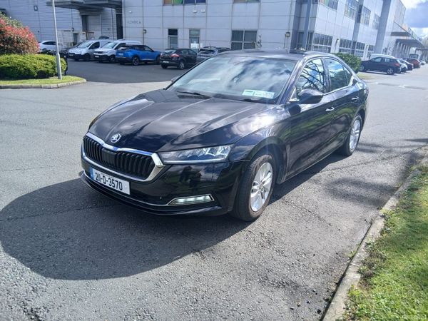 Skoda Octavia Saloon, Diesel, 2021, Black