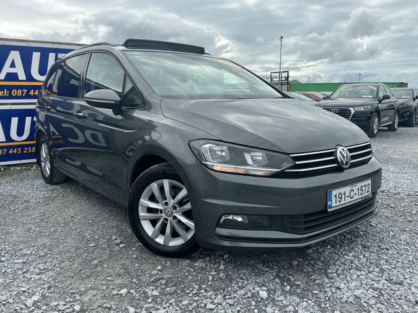Volkswagen Touran MPV, Diesel, 2019, Grey