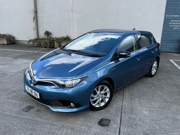 Toyota Auris MPV, Petrol Hybrid, 2017, Blue