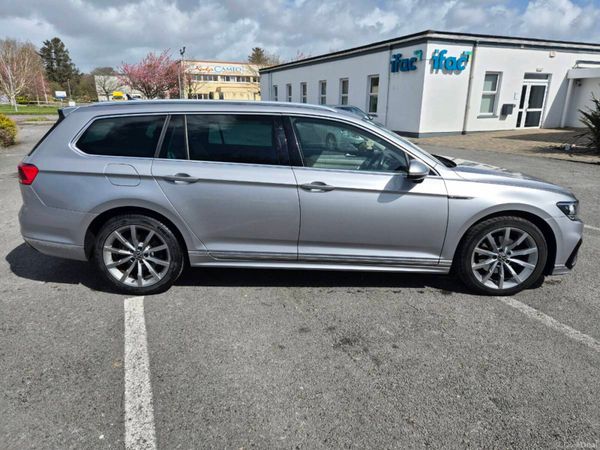 Volkswagen Passat Estate, Diesel, 2021, Grey